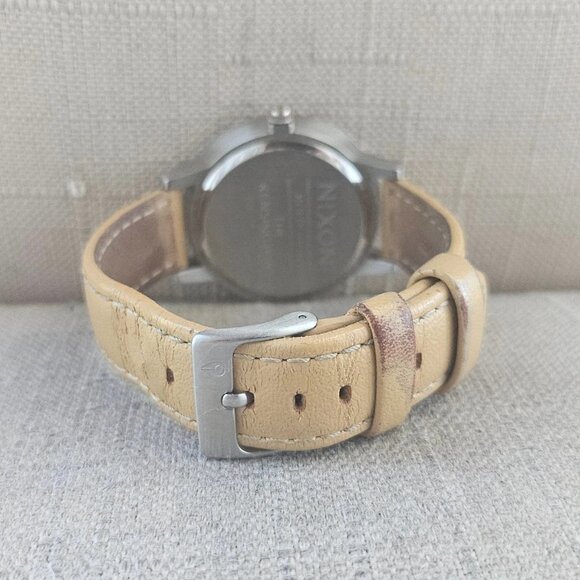 Nixon Women Wristwatch THE KENSINTON Analog Quartz Watch Leather Strap - Picture 5 of 11